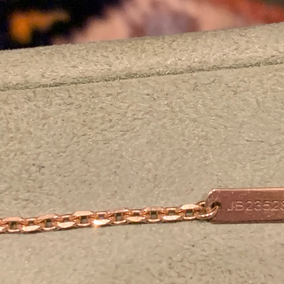 VCA Raspberry Pink Sevres Magic pendant necklace - Picture 6 of 6